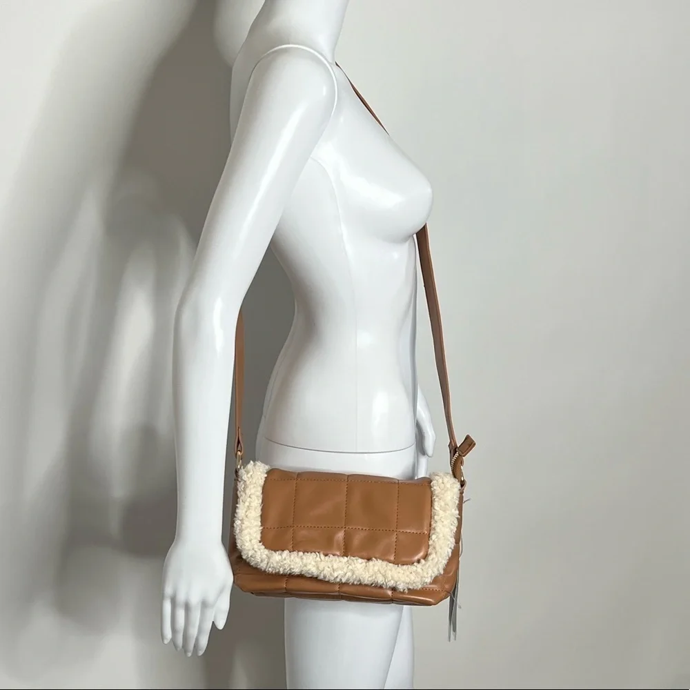 Like Dreams Quilted Shearling Crossbody Bag - Picture 3 of 10
